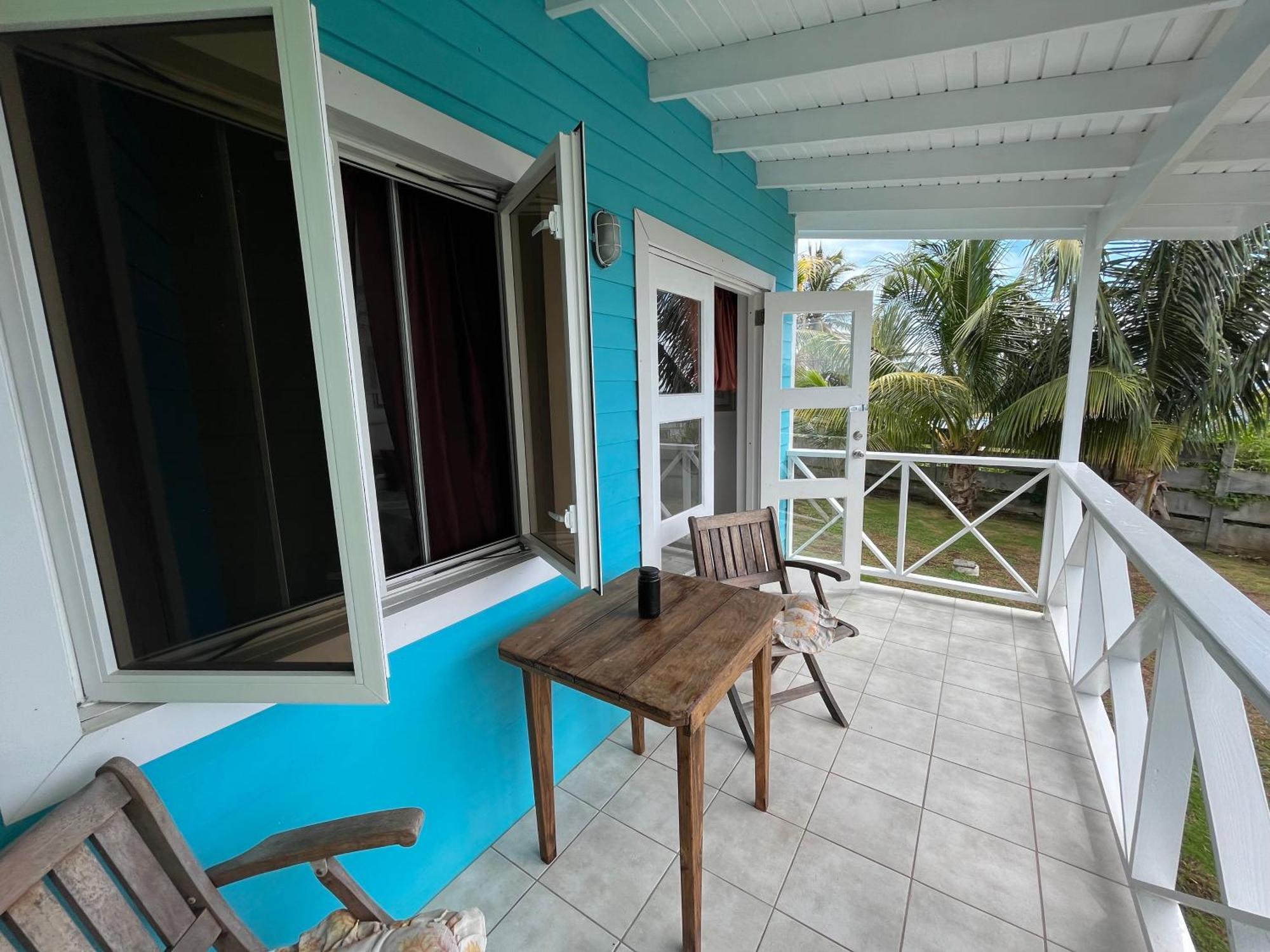 Studio Blu At Waves Villa Guesthouse Brighton Village Exterior photo