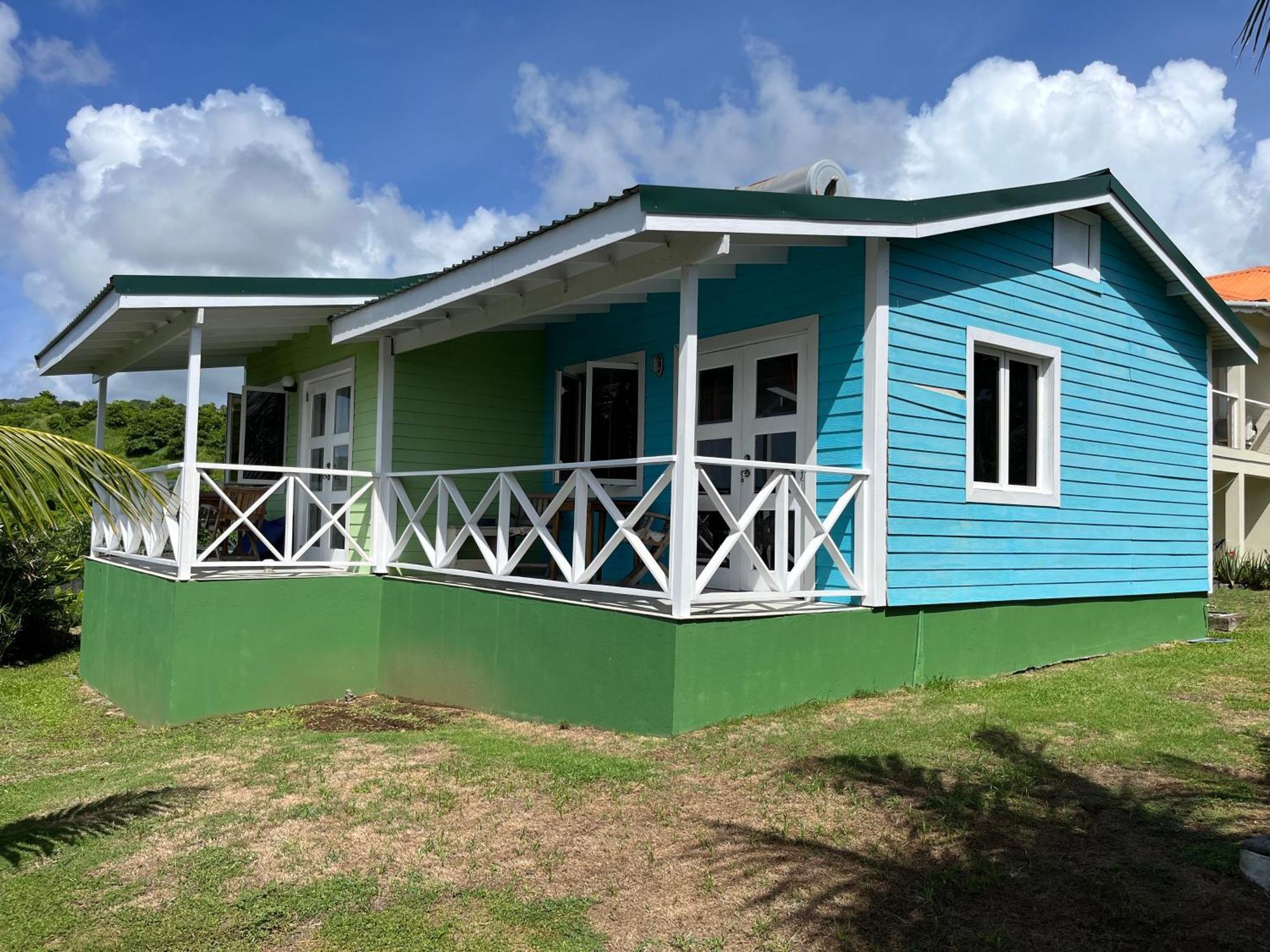 Studio Blu At Waves Villa Guesthouse Brighton Village Exterior photo